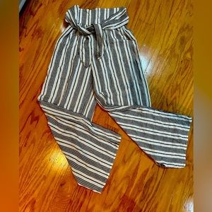 NWOT love Crazy White and Black Stripe Wide leg Dress Pants Small